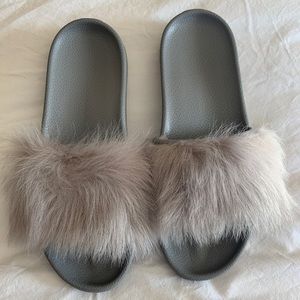 Gray size 6 Ugg Royale Toscana Fur Slides Slippers